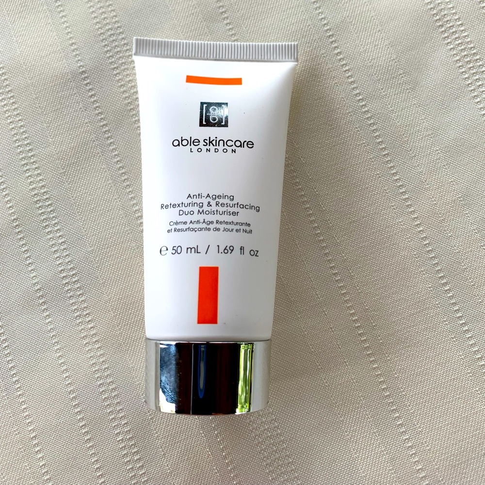 Able Skincare London Duo Moisturizer NWT